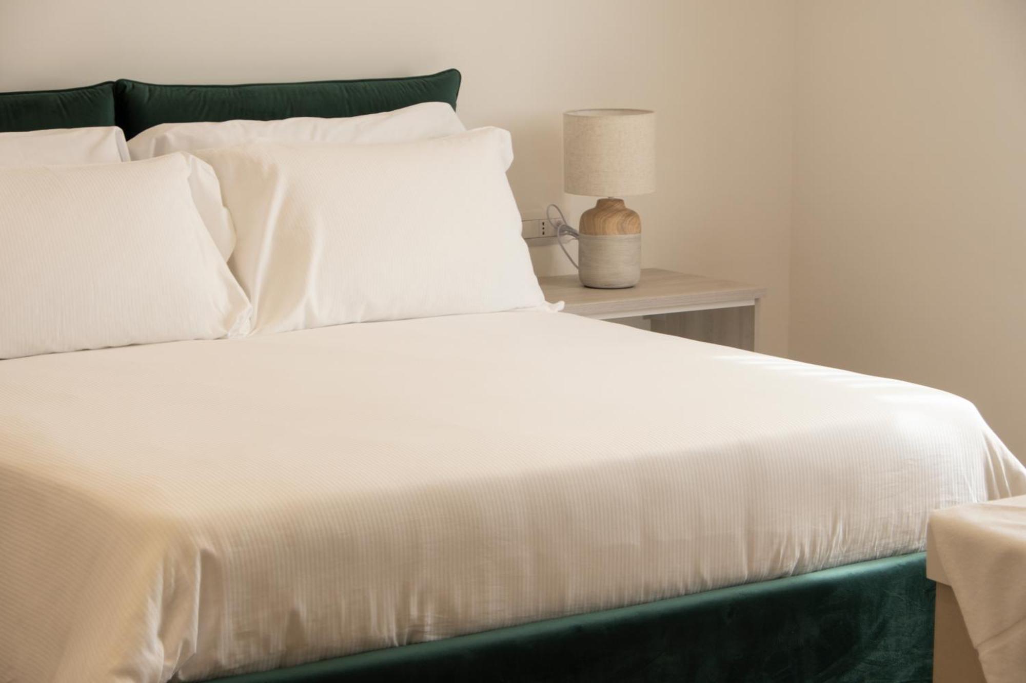 Monumental Luxury Rooms Казерта Екстер'єр фото