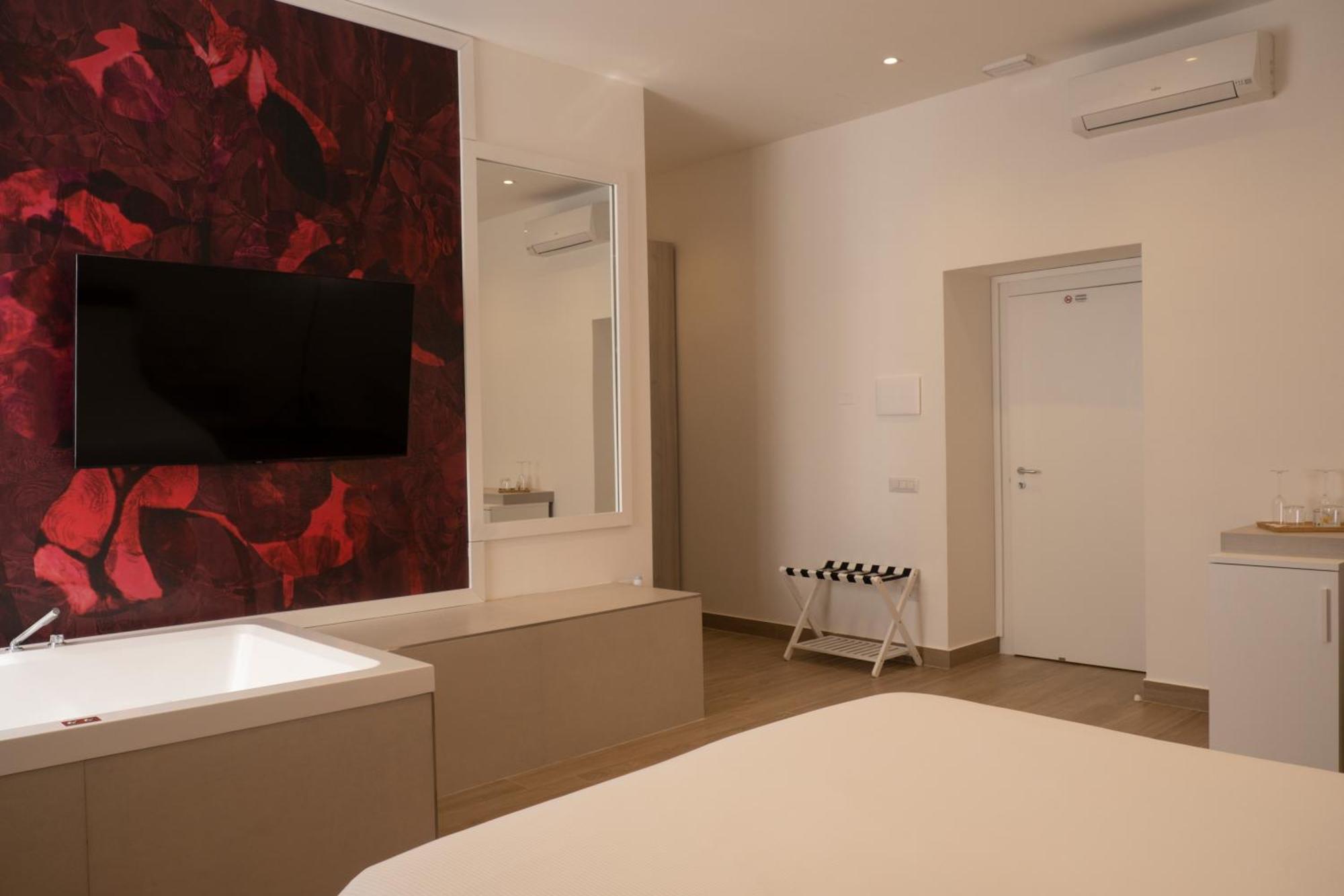Monumental Luxury Rooms Казерта Екстер'єр фото