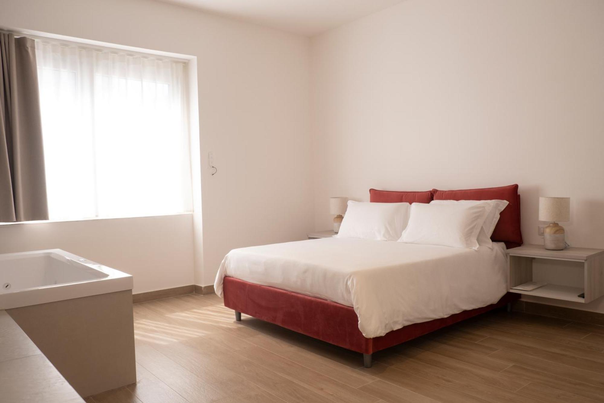 Monumental Luxury Rooms Казерта Екстер'єр фото