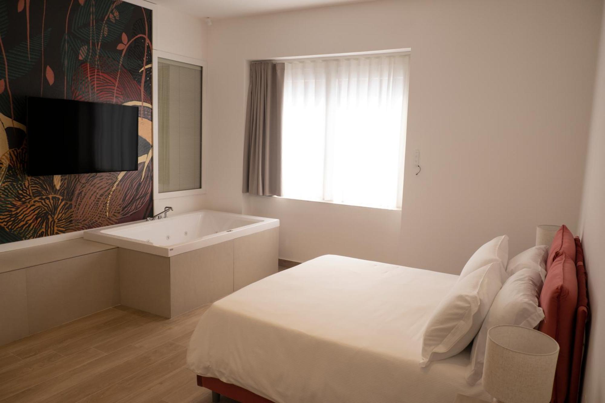 Monumental Luxury Rooms Казерта Екстер'єр фото